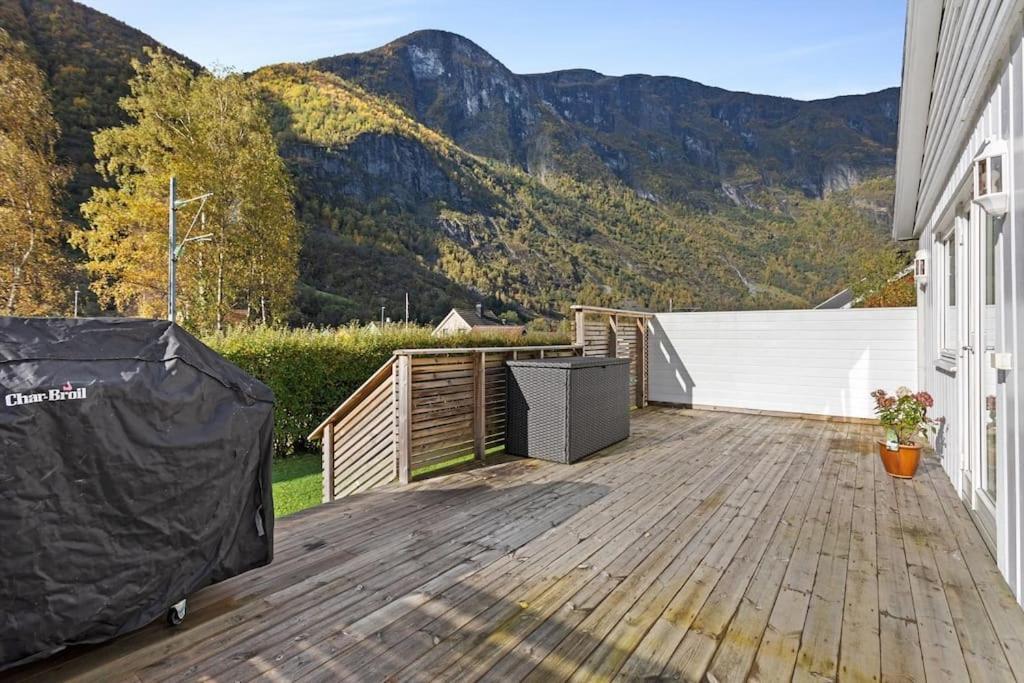 Fint Hus I Flam Vila Aurland Exterior foto